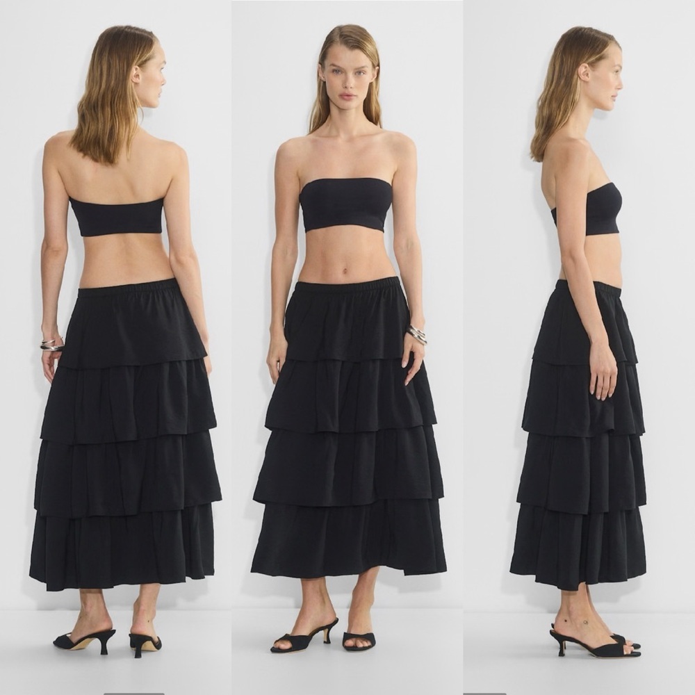 NWT Aritzia Wilfred Volume Skirt in Black Size Small